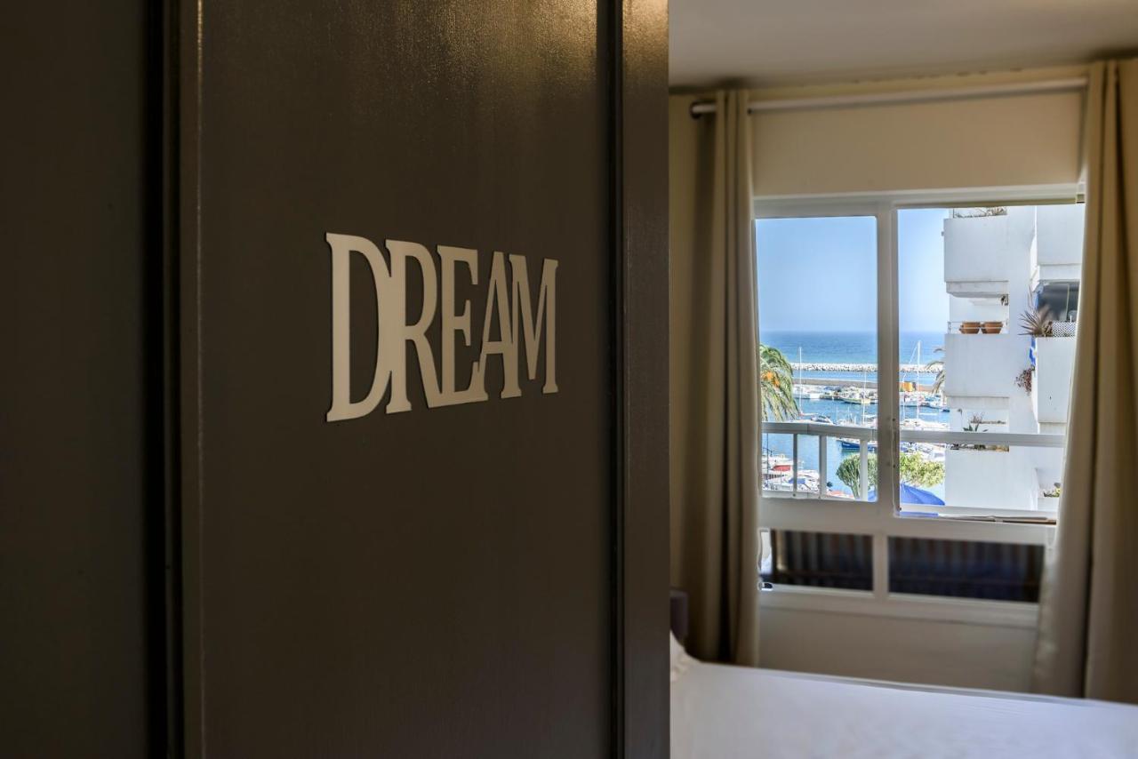 Marina With Sea Views, Pool And Parking Apartamento