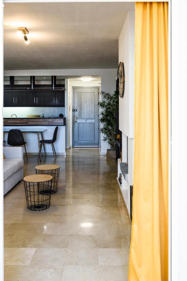 Apartamento Marina With Sea Views, Pool And Parking *