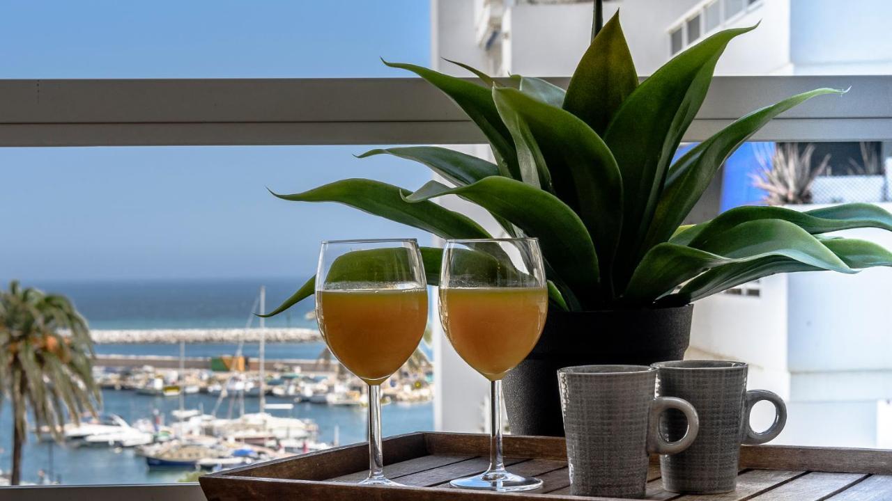Marina With Sea Views, Pool And Parking Apartamento Estepona