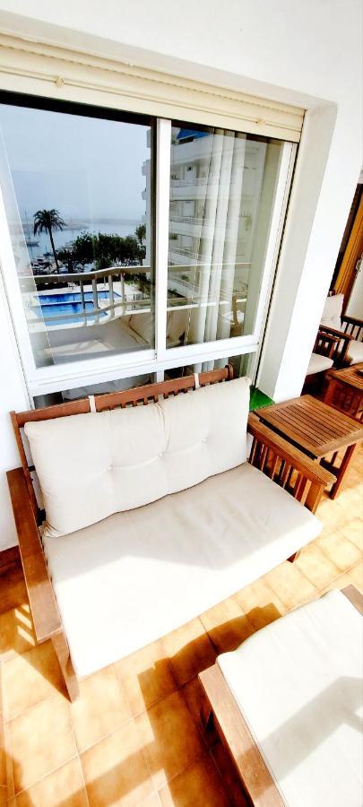 Apartamento Marina With Sea Views, Pool And Parking