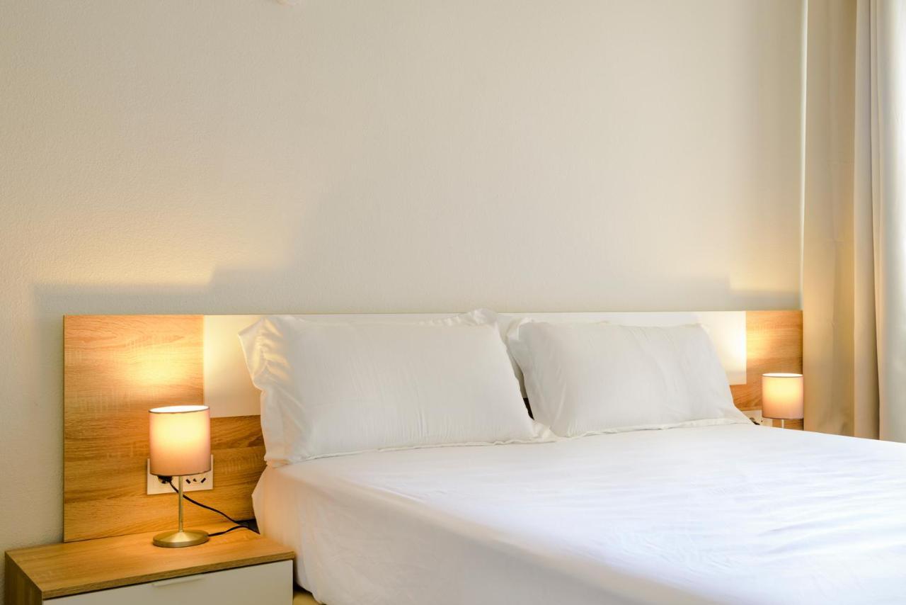 Appartement Marina With Sea Views, Pool And Parking